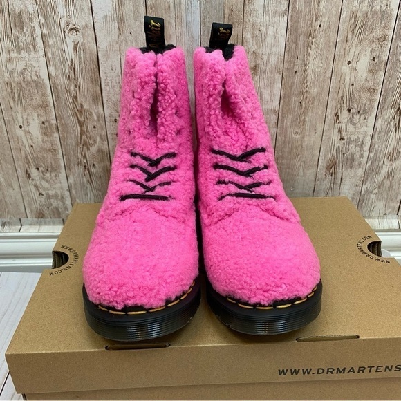 Dr. Martens 1460 Pascal Lux Borg Faux Fur Clash Pink Combat Boot Size 6‎ Women - Picture 2 of 12